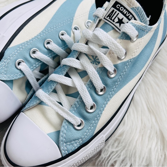 NWT Converse Chuck Taylor All Star Lift Platform Women’s Shoes - Picture 4 of 8